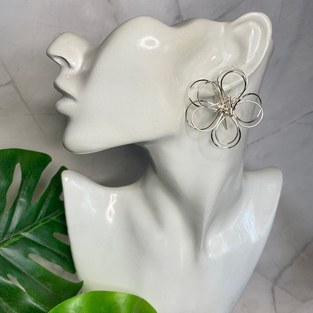 Aretes Flora