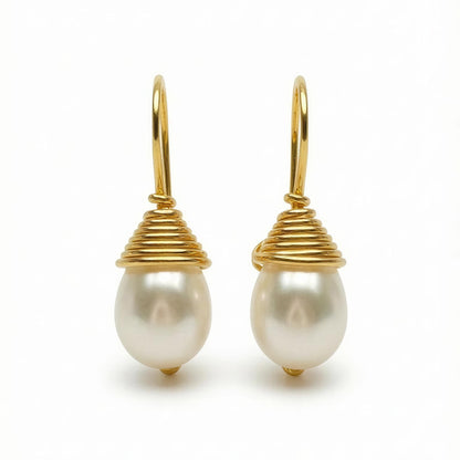Aretes Sarah Perla | Oro laminado 18K y Perla Sintetica