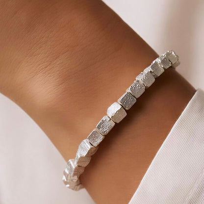 Pulsera Gaia | Piedras Volcanicas | Platino